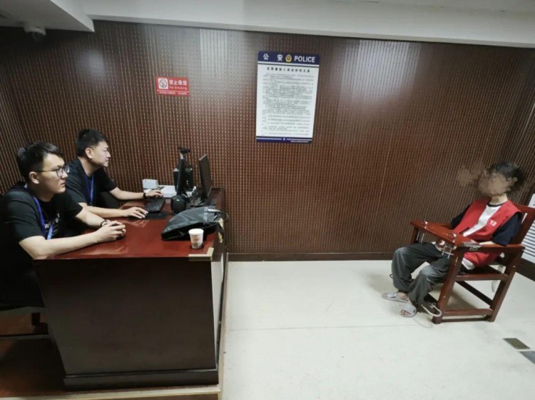 高价出租微信号躺赚不!你已经成为电信诈骗的帮凶!