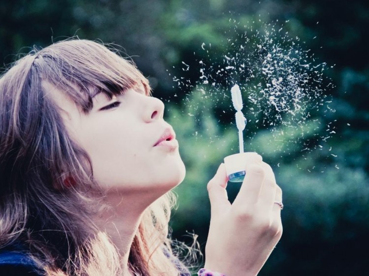 微信陌陌从搭讪到邀约成功是否成功的起点是——第一张名片头像